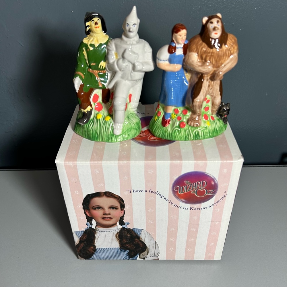 Wizard of Oz salt and pepper shaker set